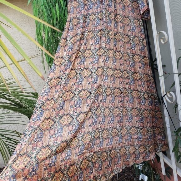 BY Timo Delicate V-Neck Dress – Emerald - Picture 5 of 10